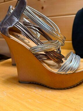 Carrini international Fashion High Heeled Sandals Size 6.5